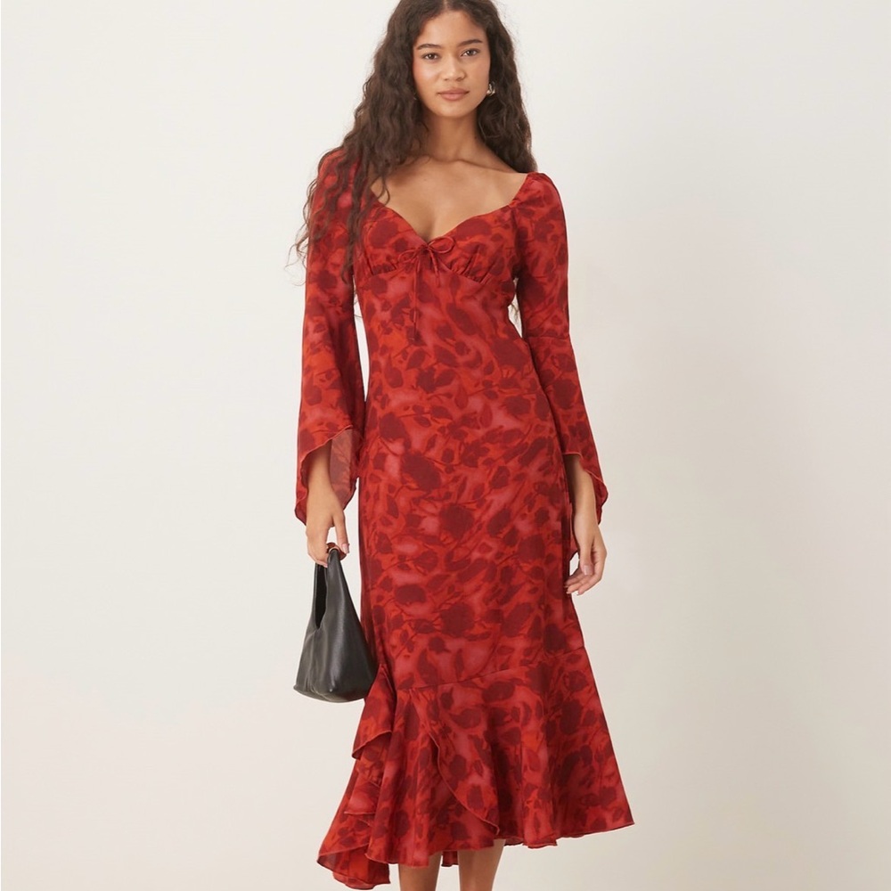 Kiss The Sky long sleeve flippy hem midaxi dress in red floral